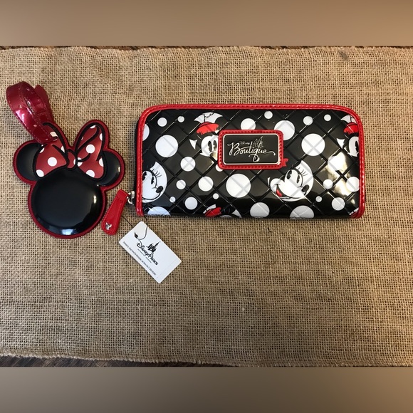 SOLD Disney Minnie Mouse Wallet and matching Fob Black Red White - Picture 8 of 11